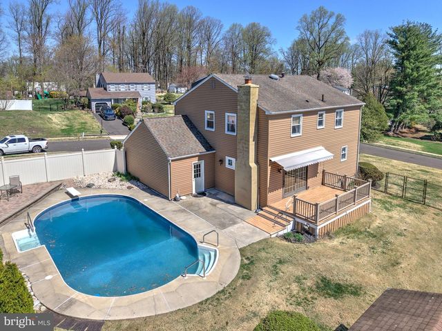 2533 SKYVIEW, Feasterville Trevose, PA 19053