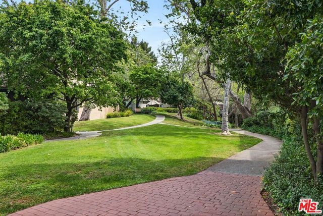 1307 Raintree Circle, Culver City, CA 90230