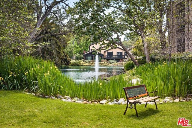 1307 Raintree Circle, Culver City, CA 90230