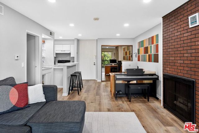 1307 Raintree Circle, Culver City, CA 90230