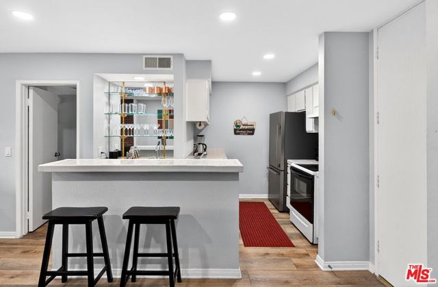 1307 Raintree Circle, Culver City, CA 90230