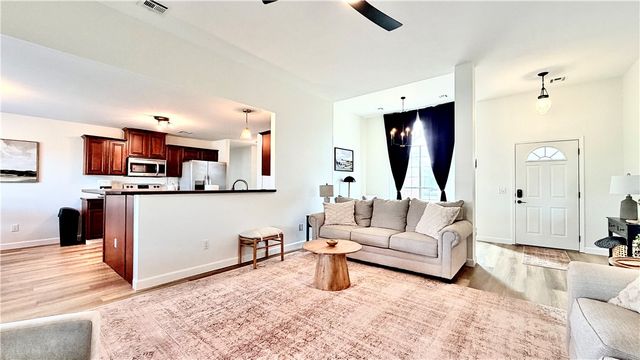 2310 SW 17th, Bentonville, AR 72713