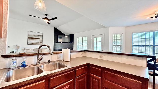 2310 SW 17th, Bentonville, AR 72713