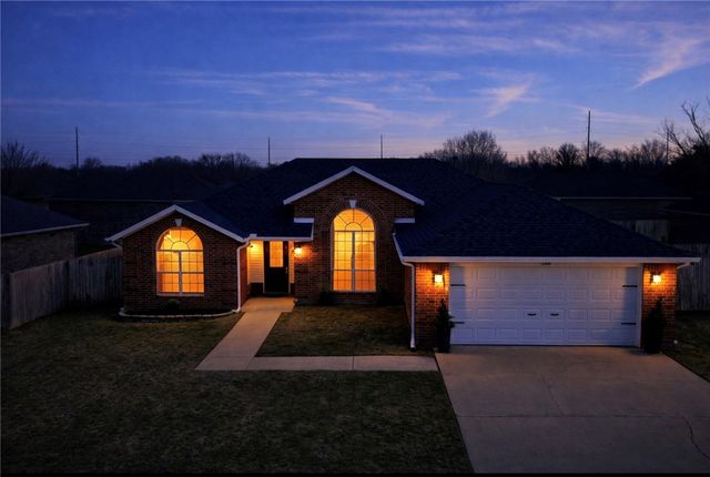 2310 SW 17th, Bentonville, AR 72713