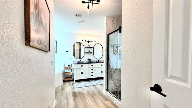 2310 SW 17th, Bentonville, AR 72713