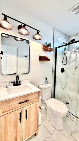 2310 SW 17th, Bentonville, AR 72713