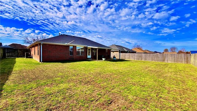 2310 SW 17th, Bentonville, AR 72713