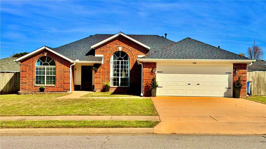2310 SW 17th, Bentonville, AR 72713