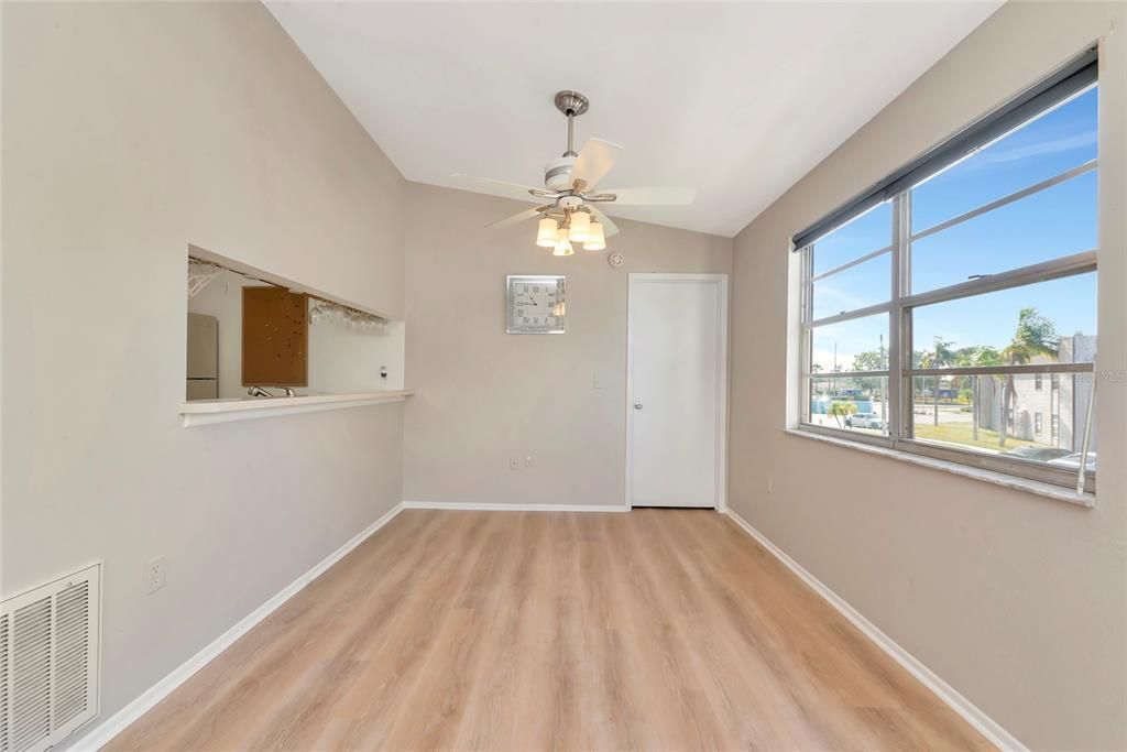 Image 8 of property listing at 3880 59TH AVENUE W 4196, Bradenton, FL 34210