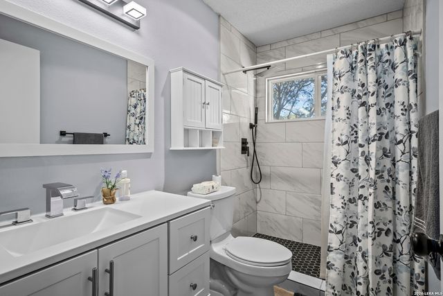 9322 Charleston, San Antonio, TX 78240