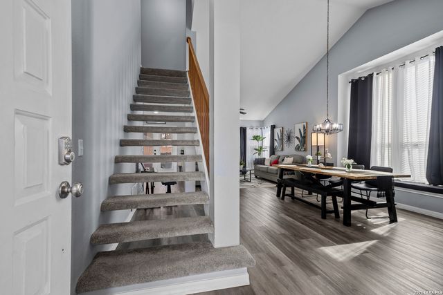 9322 Charleston, San Antonio, TX 78240