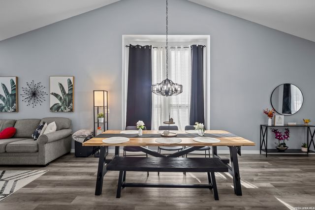 9322 Charleston, San Antonio, TX 78240