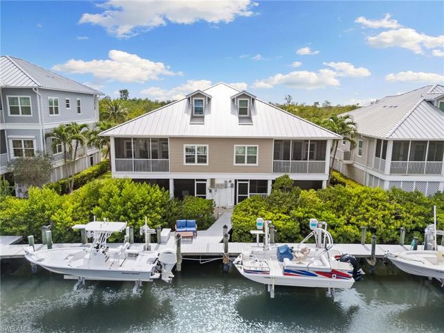 346 Angler DR 1102, Goodland, FL 34140