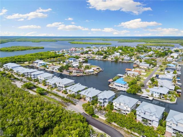 346 Angler DR 1102, Goodland, FL 34140