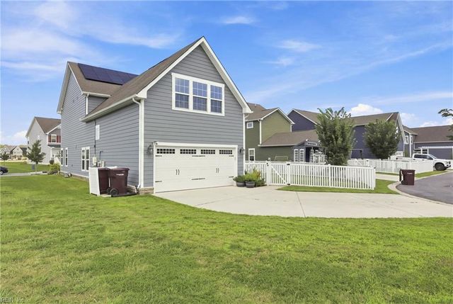 1032 Olmstead ST, Chesapeake, VA 23323