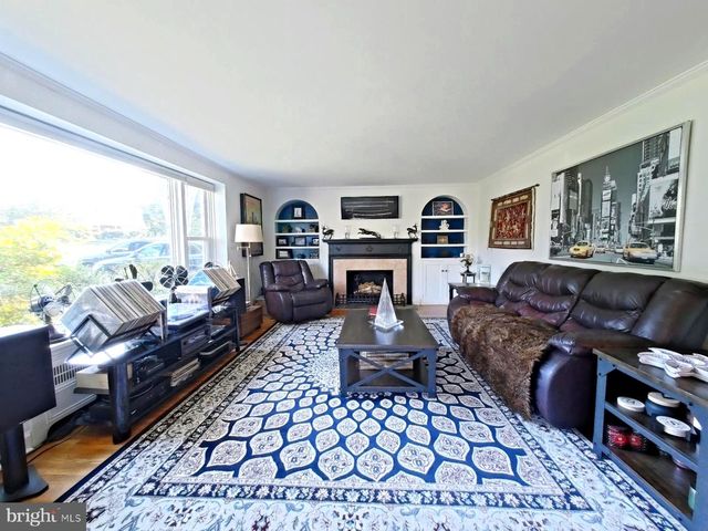 900 MELROSE AVE, Elkins Park, PA 19027