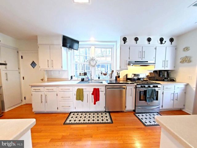 900 MELROSE AVE, Elkins Park, PA 19027