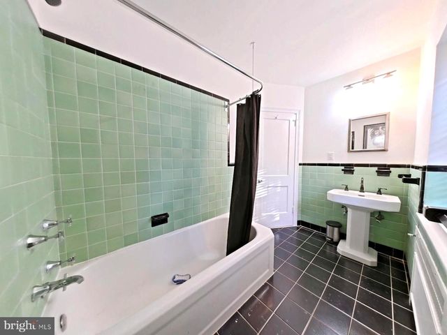 900 MELROSE AVE, Elkins Park, PA 19027