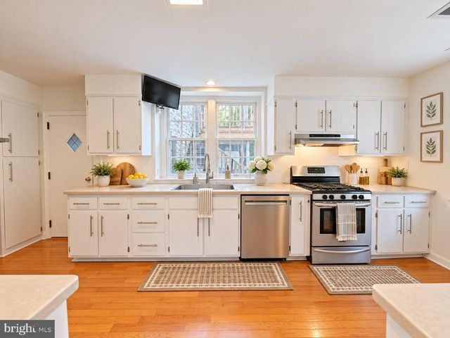900 MELROSE AVE, Elkins Park, PA 19027