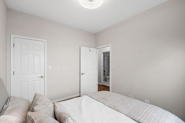 1010 W Diversey Parkway 3, Chicago, IL 60614