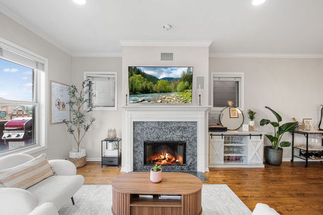 1010 W Diversey Parkway 3, Chicago, IL 60614