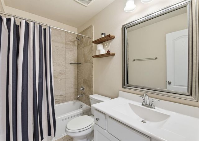 6818 Aspen Peak Drive, Baytown, TX 77521