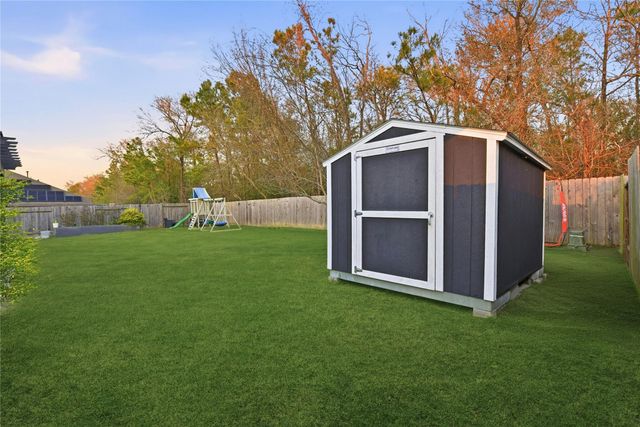 6818 Aspen Peak Drive, Baytown, TX 77521