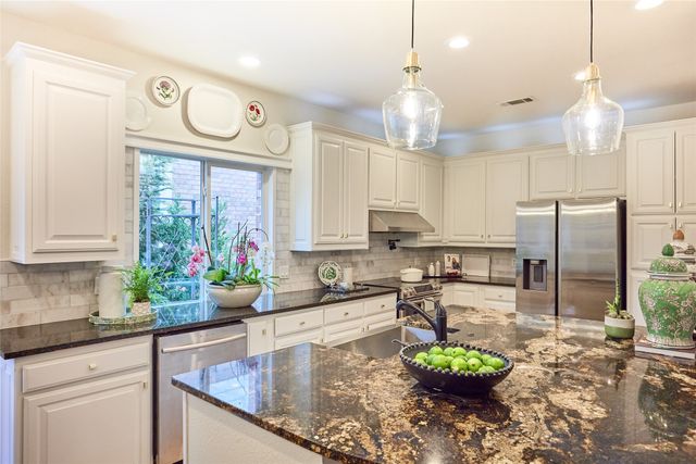6862 Richmond Drive, Frisco, TX 75035