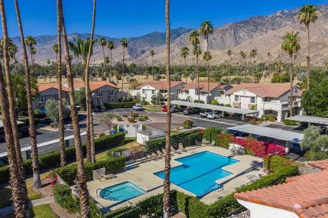 505 S Farrell Drive D18, Palm Springs, CA 92264