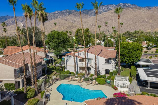 505 S Farrell Drive D18, Palm Springs, CA 92264