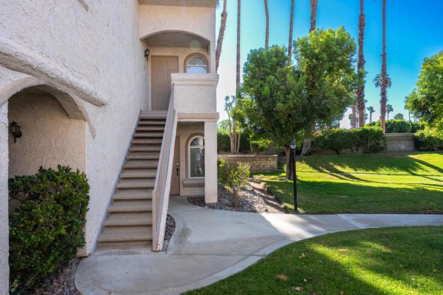 505 S Farrell Drive D18, Palm Springs, CA 92264