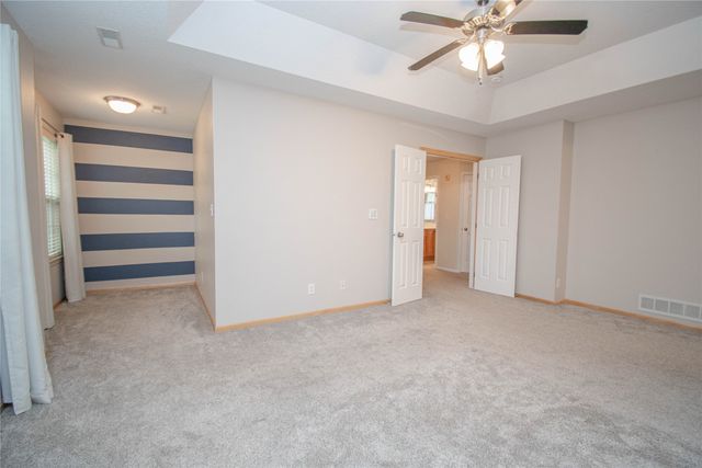 9020 Telford Circle, Johnston, IA 50131