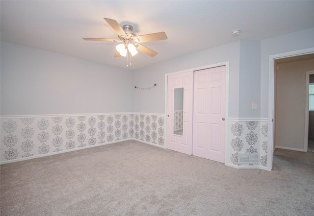 9020 Telford Circle, Johnston, IA 50131