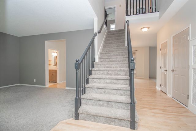 9020 Telford Circle, Johnston, IA 50131