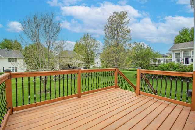9020 Telford Circle, Johnston, IA 50131