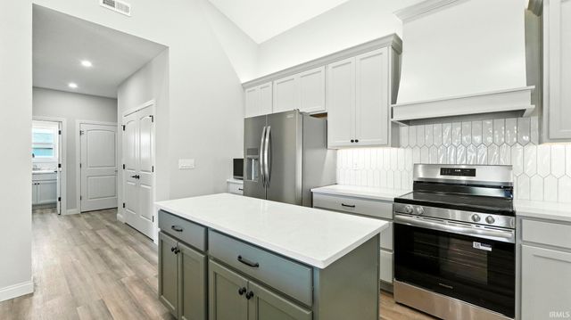 4156 SHEFFIELD Circle, Kokomo, IN 46902