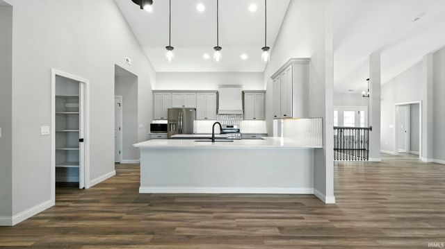 4156 SHEFFIELD Circle, Kokomo, IN 46902