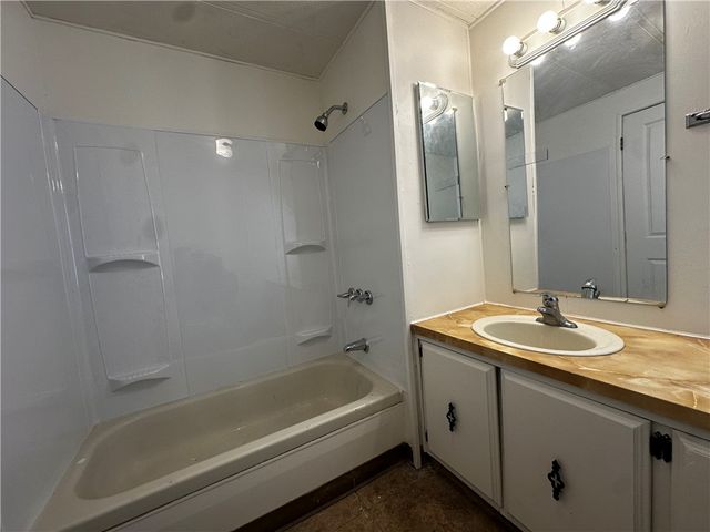 2920 E Packard Avenue, Kingman, AZ 86409