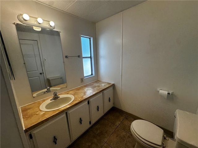 2920 E Packard Avenue, Kingman, AZ 86409