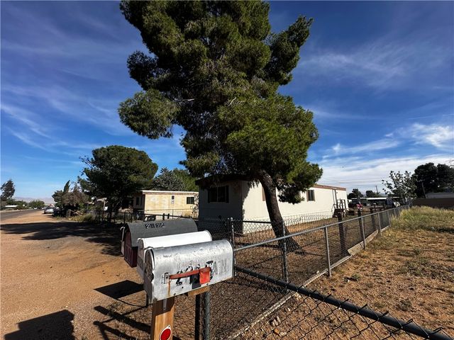 2920 E Packard Avenue, Kingman, AZ 86409