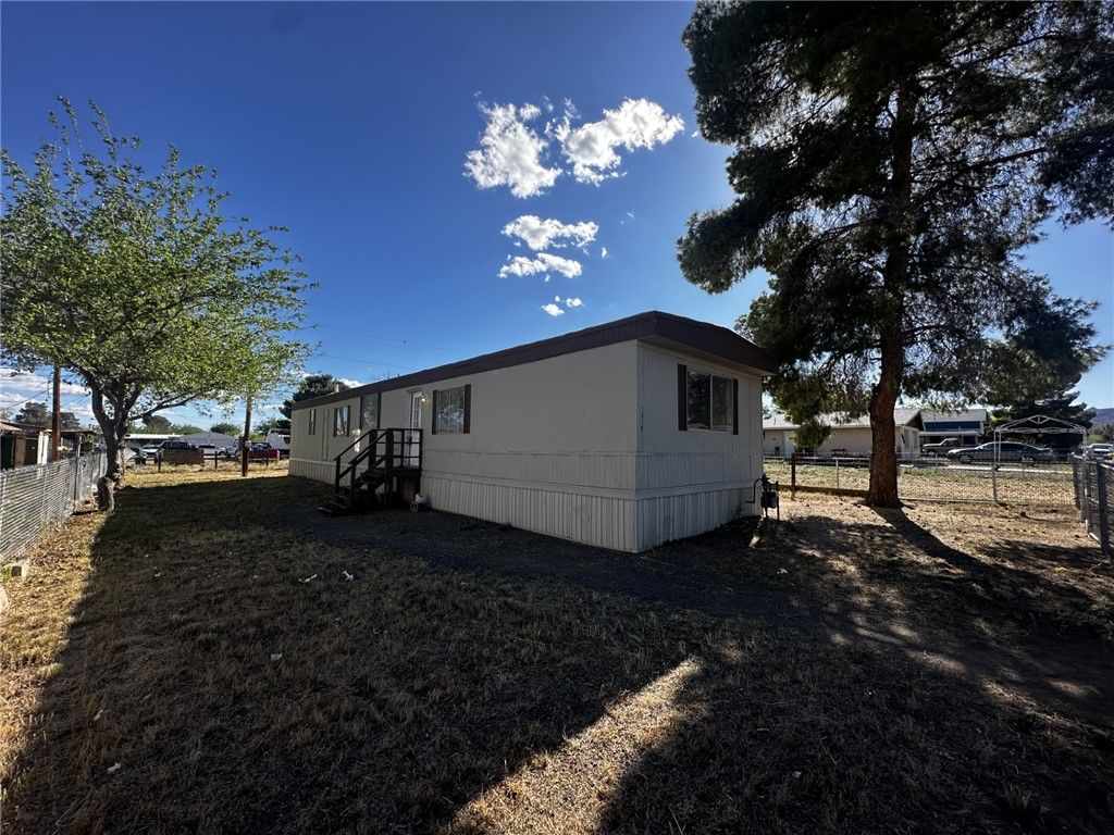 2920 E Packard Avenue, Kingman, AZ 86409