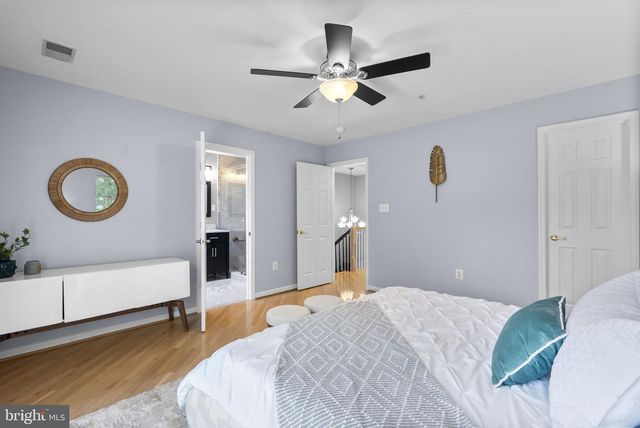 306 HART RD, Gaithersburg, MD 20878