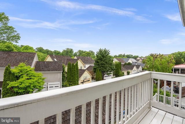 306 HART RD, Gaithersburg, MD 20878