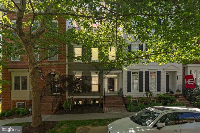 306 HART RD, Gaithersburg, MD 20878