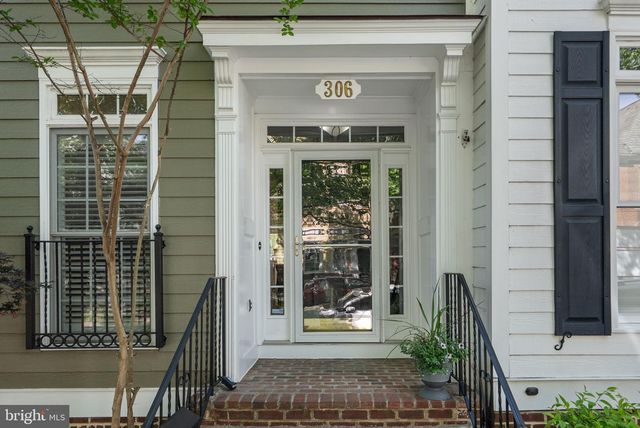 306 HART RD, Gaithersburg, MD 20878