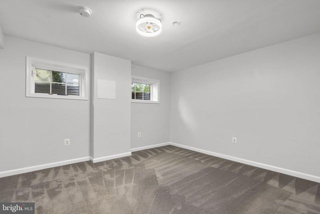 306 HART RD, Gaithersburg, MD 20878