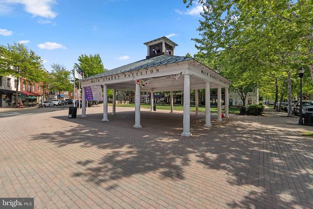 306 HART RD, Gaithersburg, MD 20878