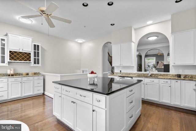 306 HART RD, Gaithersburg, MD 20878