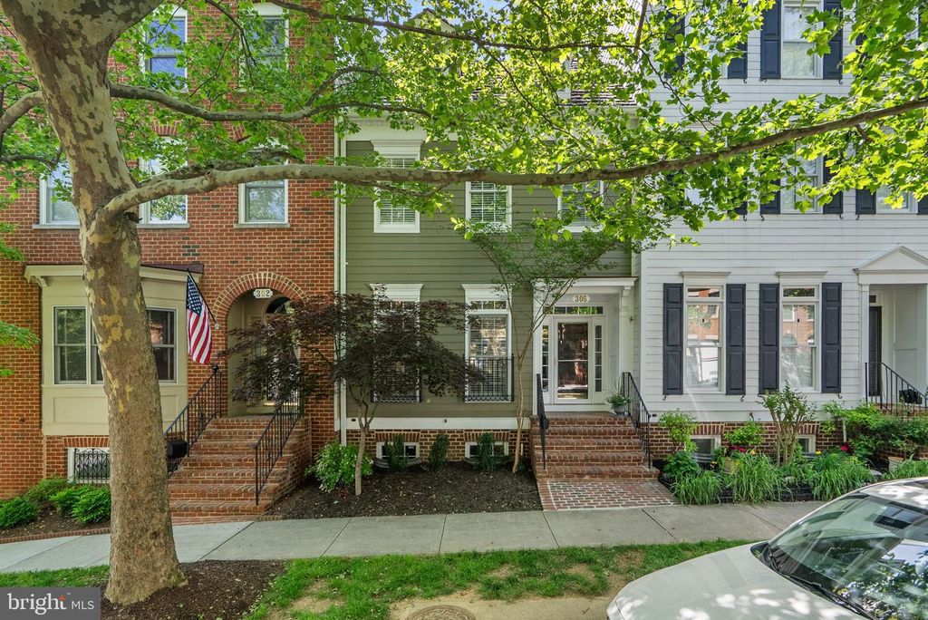 306 HART RD, Gaithersburg, MD 20878
