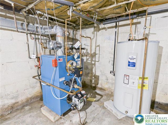 1208 Mattioli Road, Pocono Twp, PA 18321